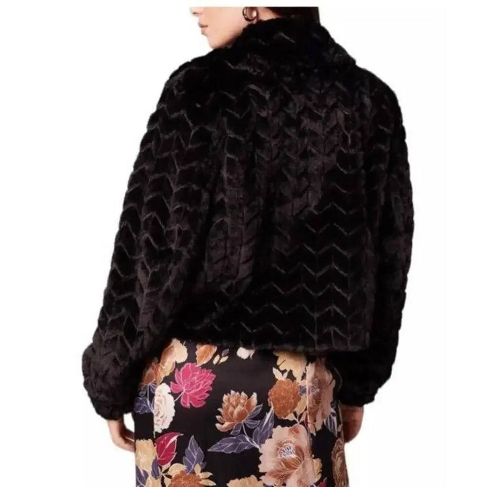 NWT Band Of The Free Jacket Women’s M L Black Val Chevron Faux Fur CROPPED - Picture 5 of 16
